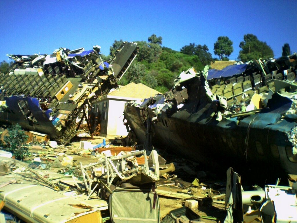 Universal Studios,War Of The Worlds by Luis G.