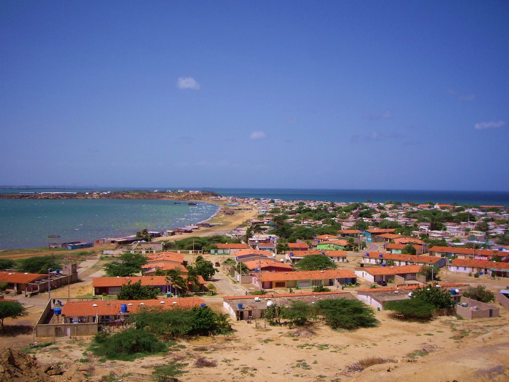 Pueblo de amuay by Carlos Pérez