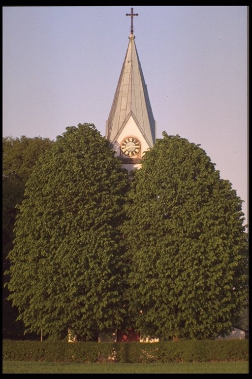 Altluth. Kirche in Rotenhagen, Werther (Westf.) by Uwe Gehring