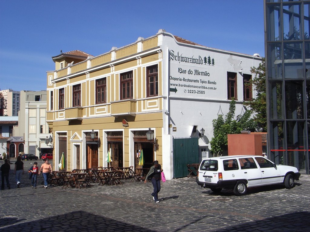 Restaurante alemão,Schwarzwald, Eisbein, gefüllte Ente... by Thomas Koch