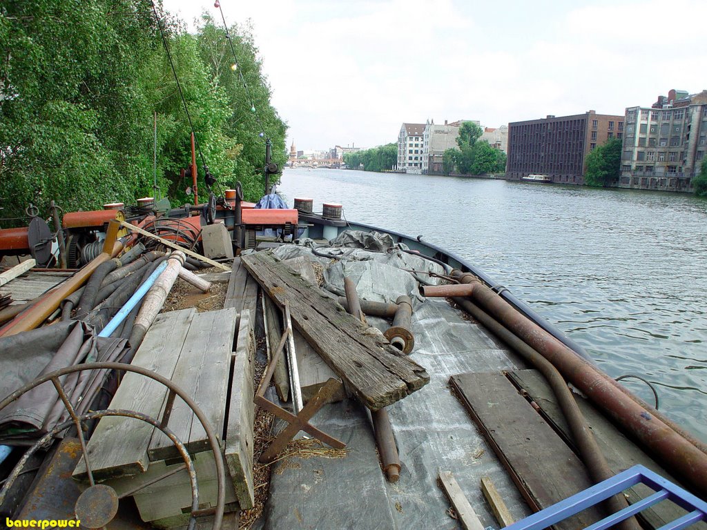 Auf dem Schiff by bauerpower