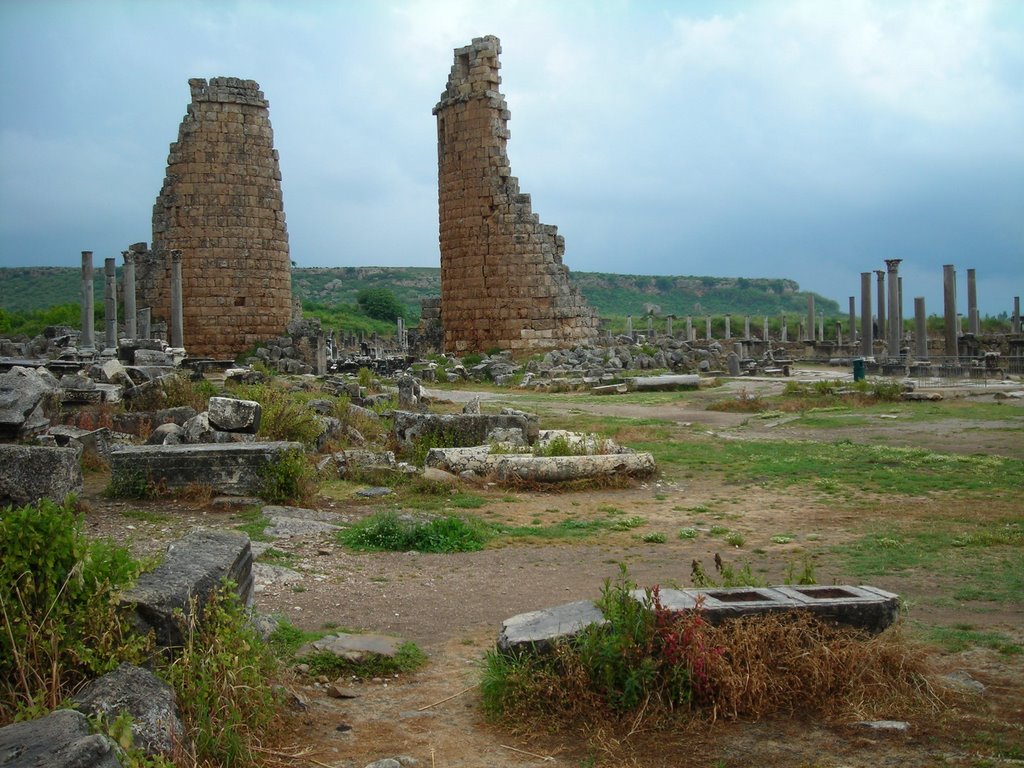 Helenic gate towers at Perge by John Tucson