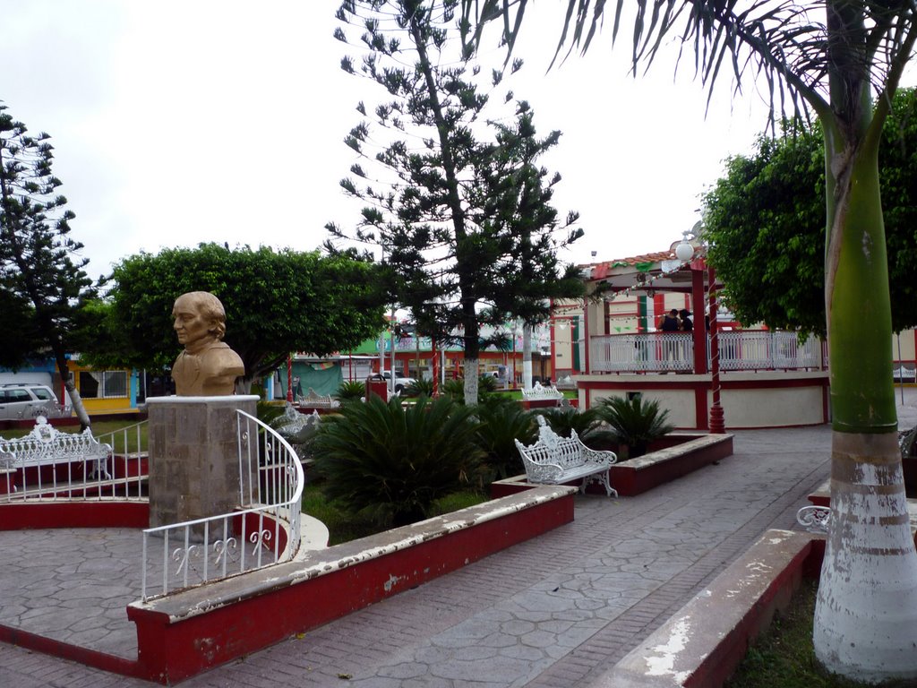 Plaza de Tecolutla by helicongus