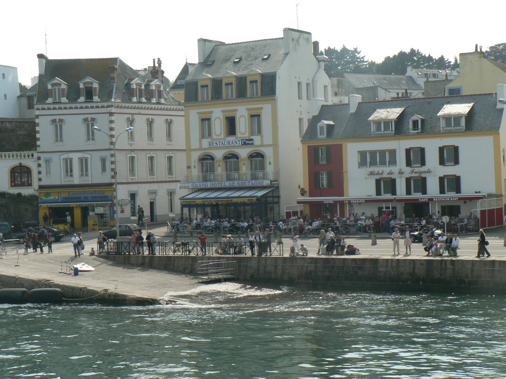 Les maisons du Port du Palais by nawer