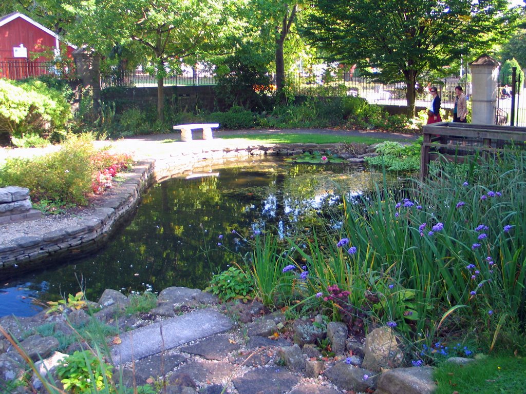 Trowbridge - Sensory Garden by Dan Gabor