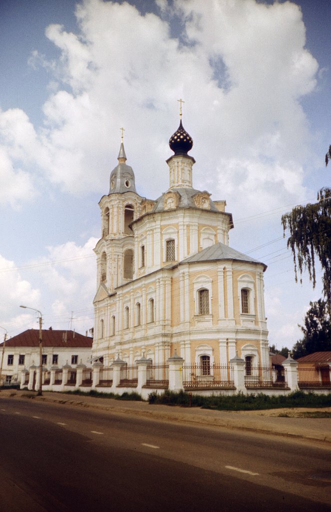 Нерехта. Воскресенская церковь. (фото 1992г.) by Sergey Samusenko