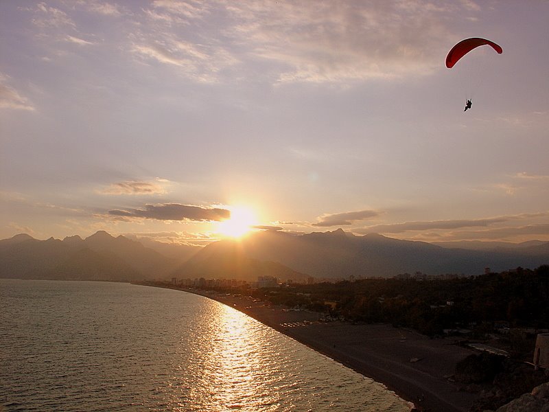 Antalya-paraşütten gün batımı by h.aygor