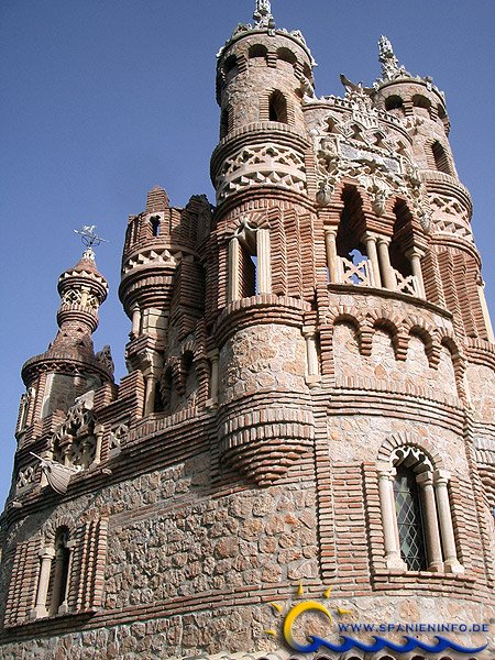 Castillo de Colomares by Spanieninfo.de