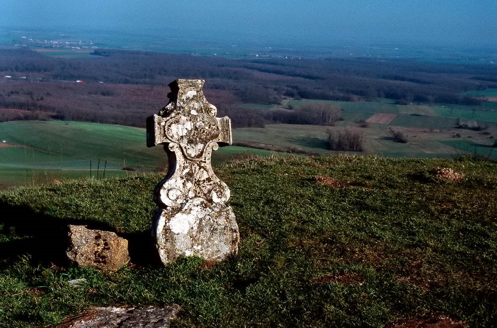 Butte de Mousson by Laurentt56