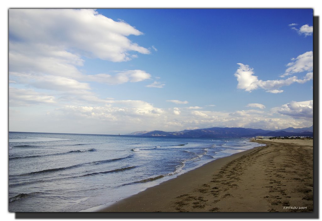 YASMINA Beach by Francois PITROU_NO VIEW !!!