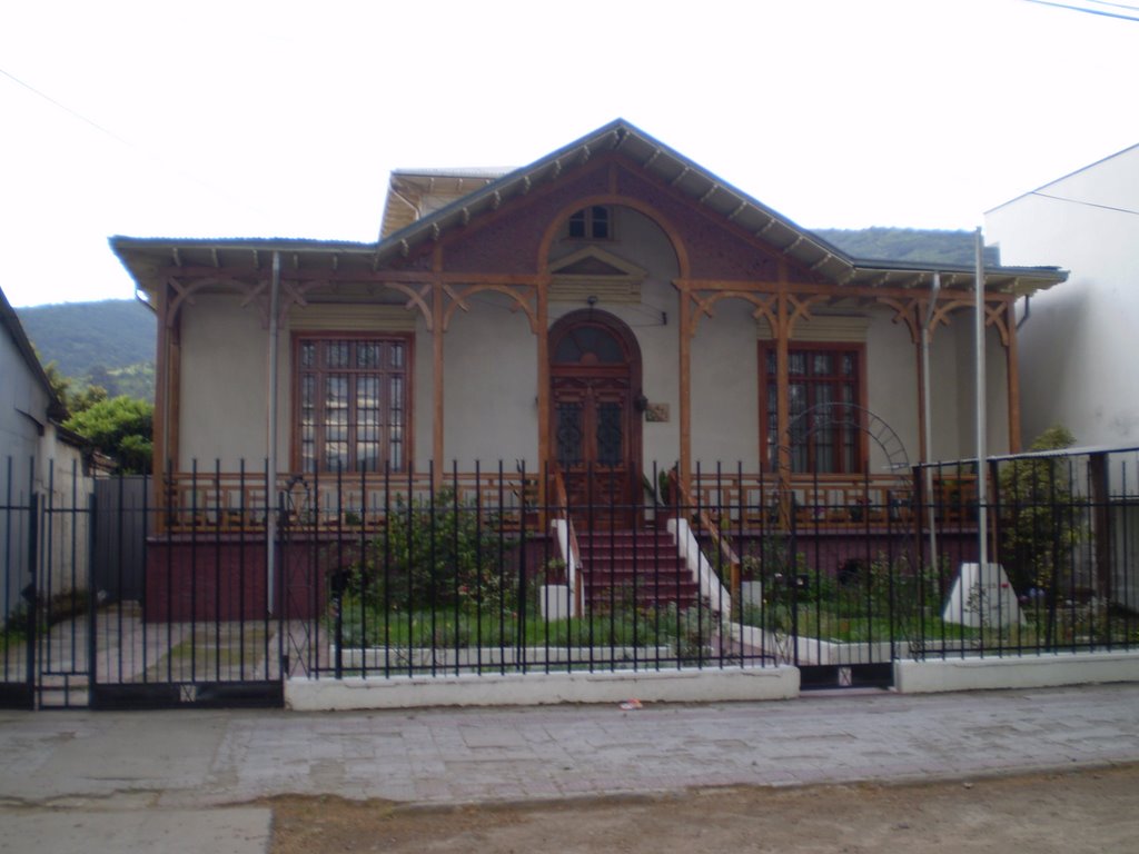 Late Victorian jewel, restored Chilean style, San Francisco de Limache by Santiago FLORES