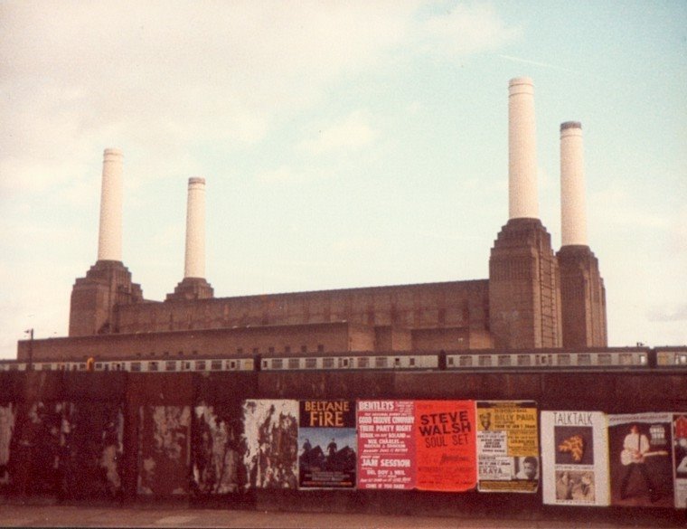 Battersea power station, 1985 by phaedrusj