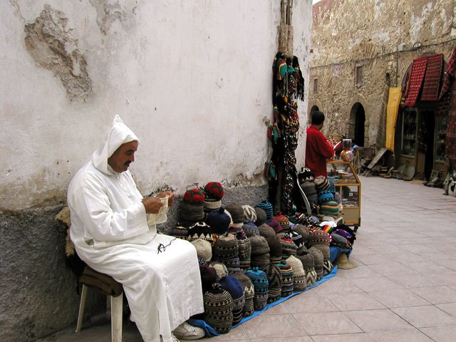 Knitting man -Essaouira 05/2005 by aco0602