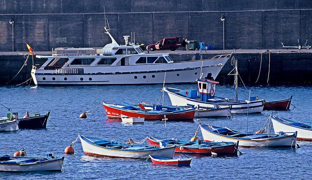 599 Boats Gomera CNV00010 by Tobias Kieser