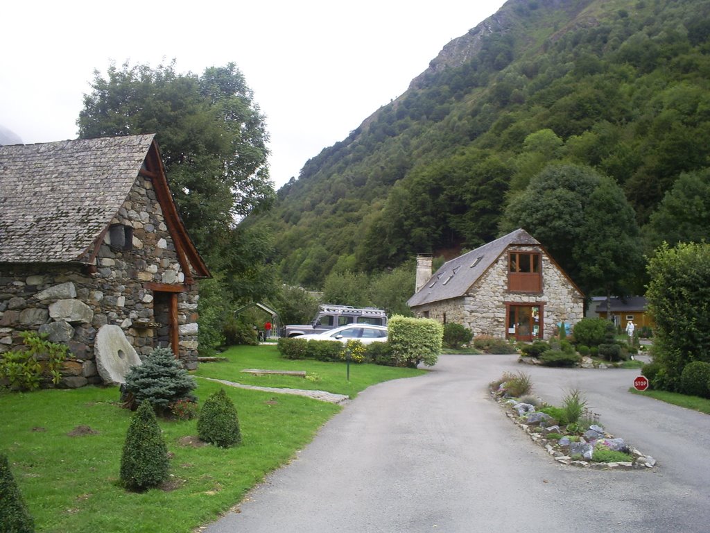 Camping Castel Pyrenees Natura, Estaing by DKinsella