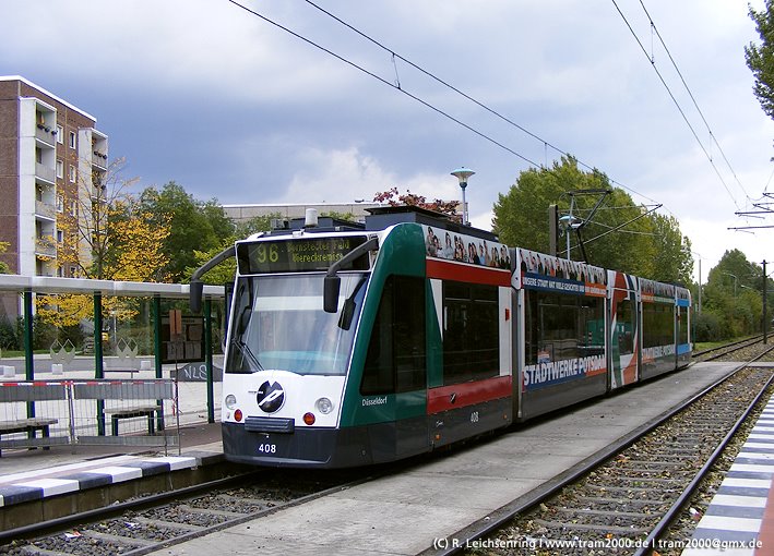 Combino 408 an der Haltestelle "Magnus-Zeller-Platz" by potstram