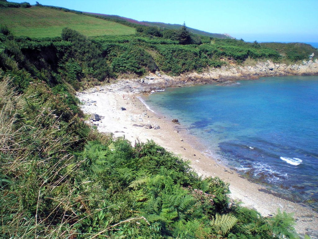 Baie de Querviere - August 2009 by Roberto Bubnich