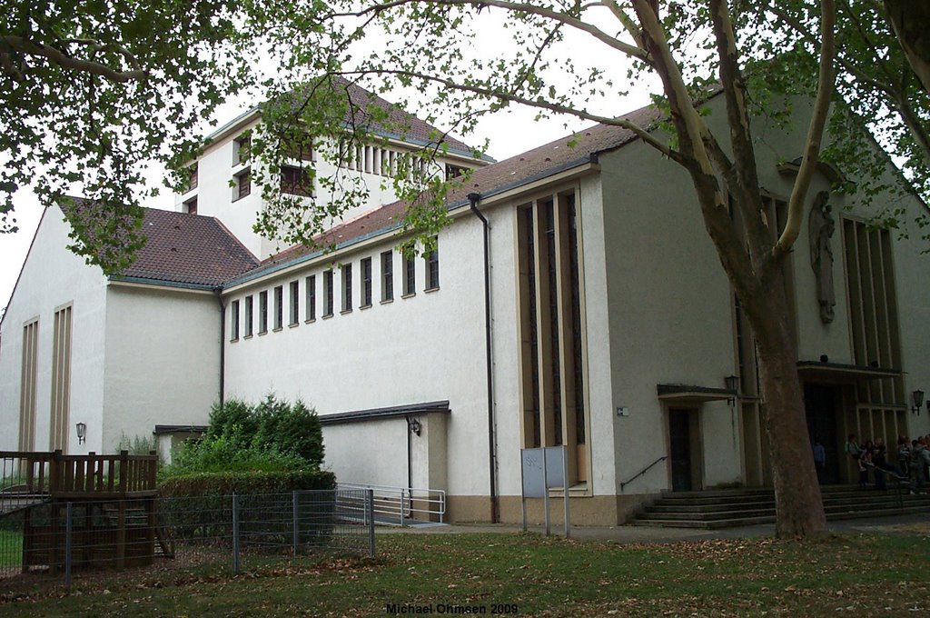 Kath. Gemeindekirche Maria Hilf in Mannheim OT Lindenhof by Michael Ohmsen