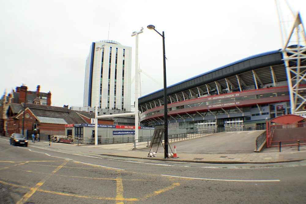 Millenium Stadium by Dener Costa