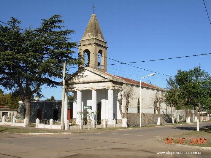 Puerto Gaboto - Iglesia ( www.alepolvorines.com.ar ) by alepolvorines