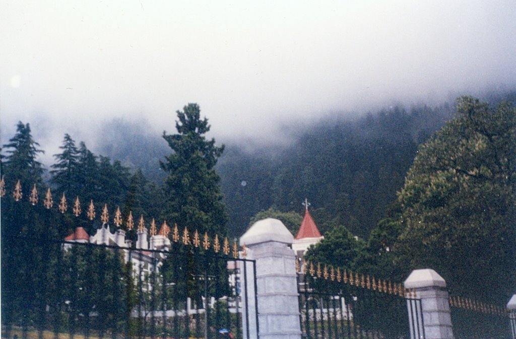 Sherwani, Nainital, Uttarakhand, India by himanshurai_07