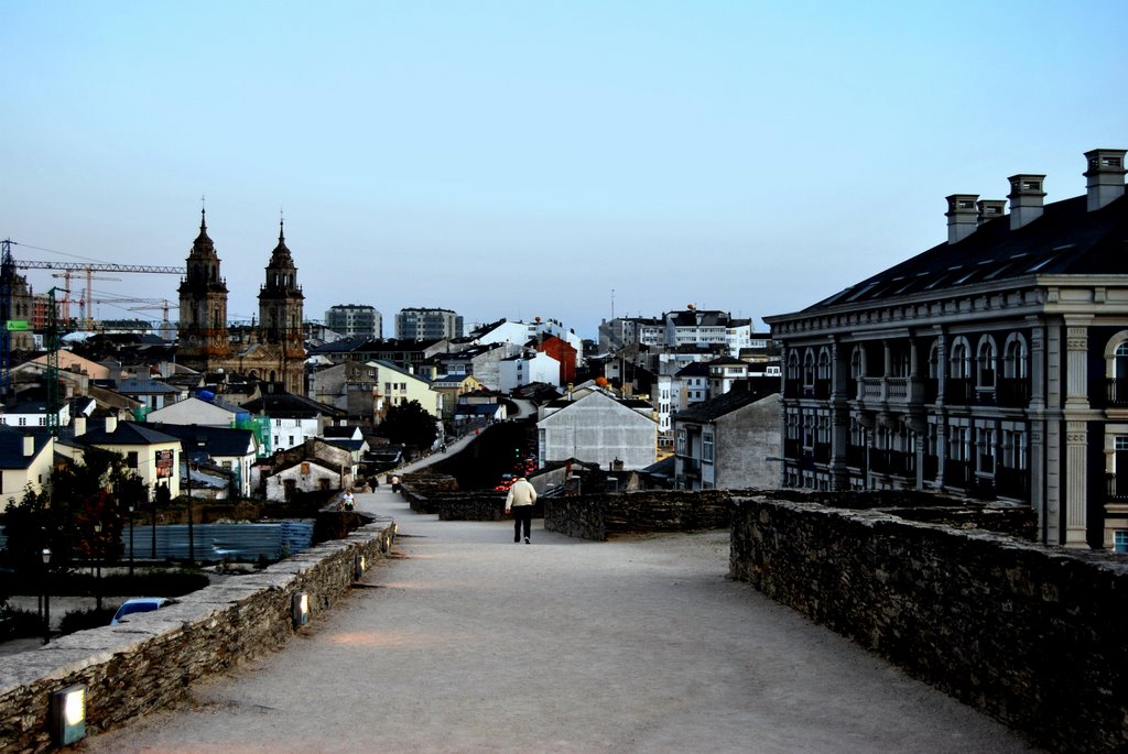 Paseo de La Muralla de Lugo (Banco de la Muralla) by Karlos Conde