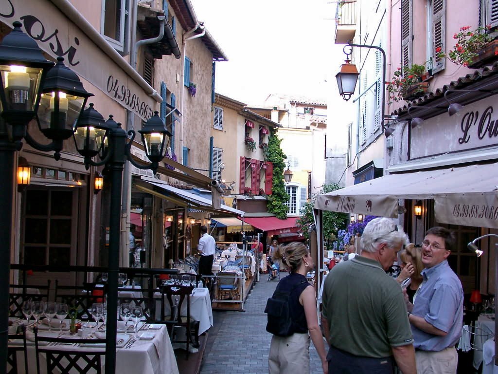 Cannes by Robert Babiak