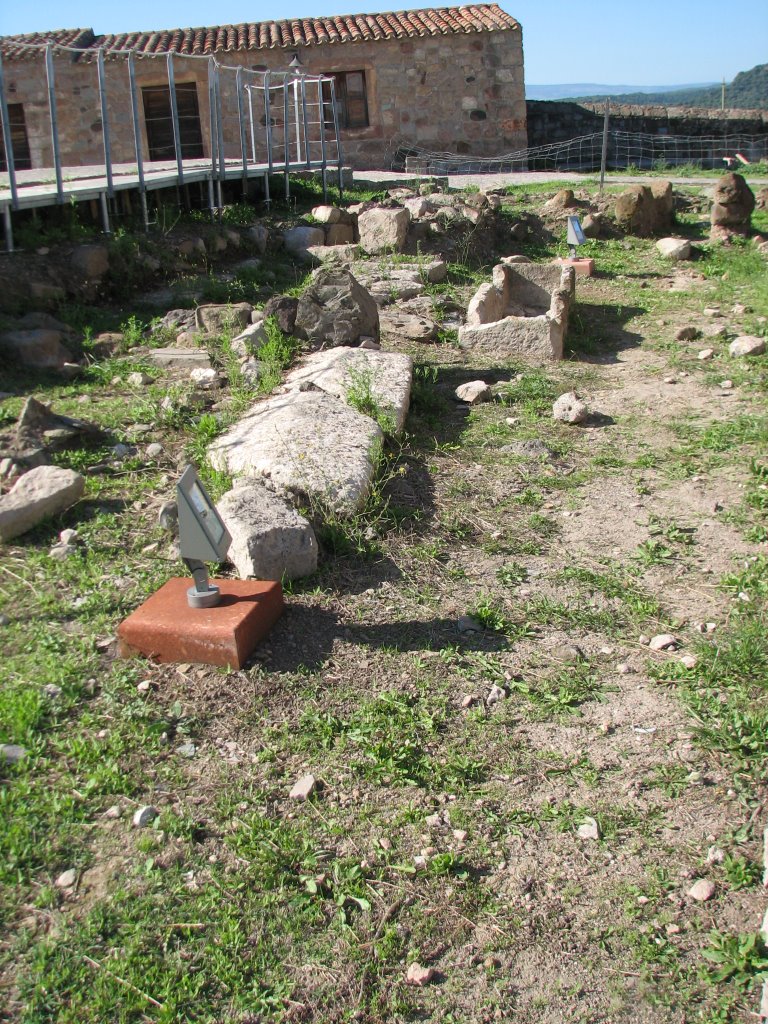 San Lussorio - Fordongianus - scavi archeologici by Paolo06