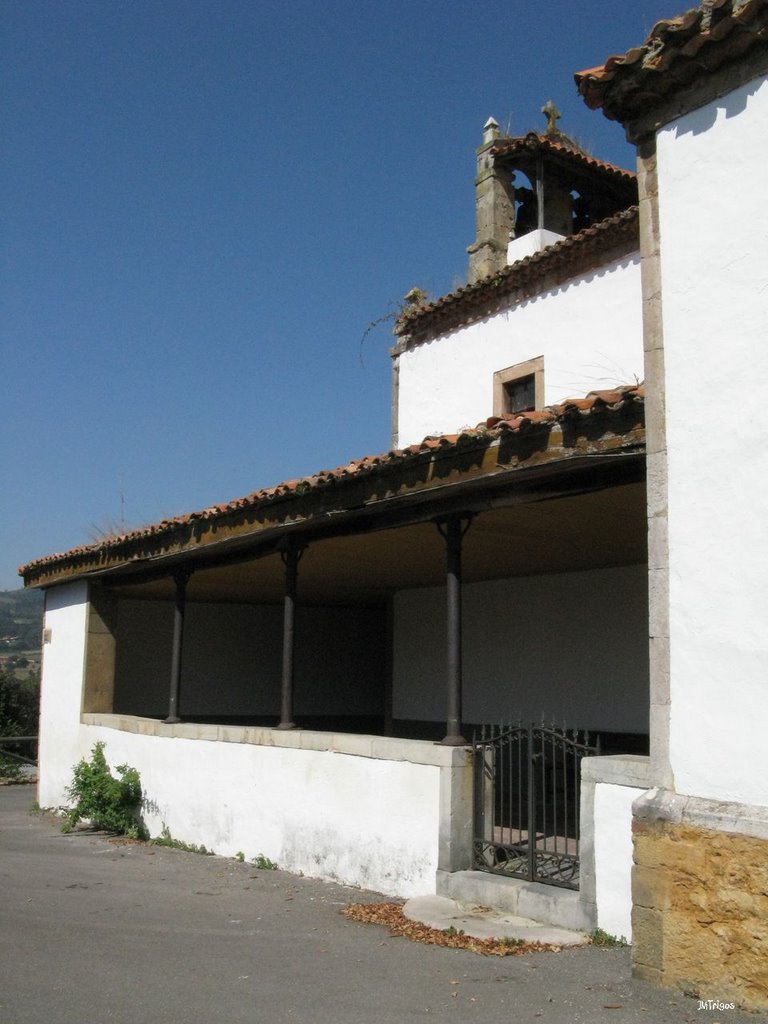 Iglesia de Santa Cruz de Llanera by JMTrigos