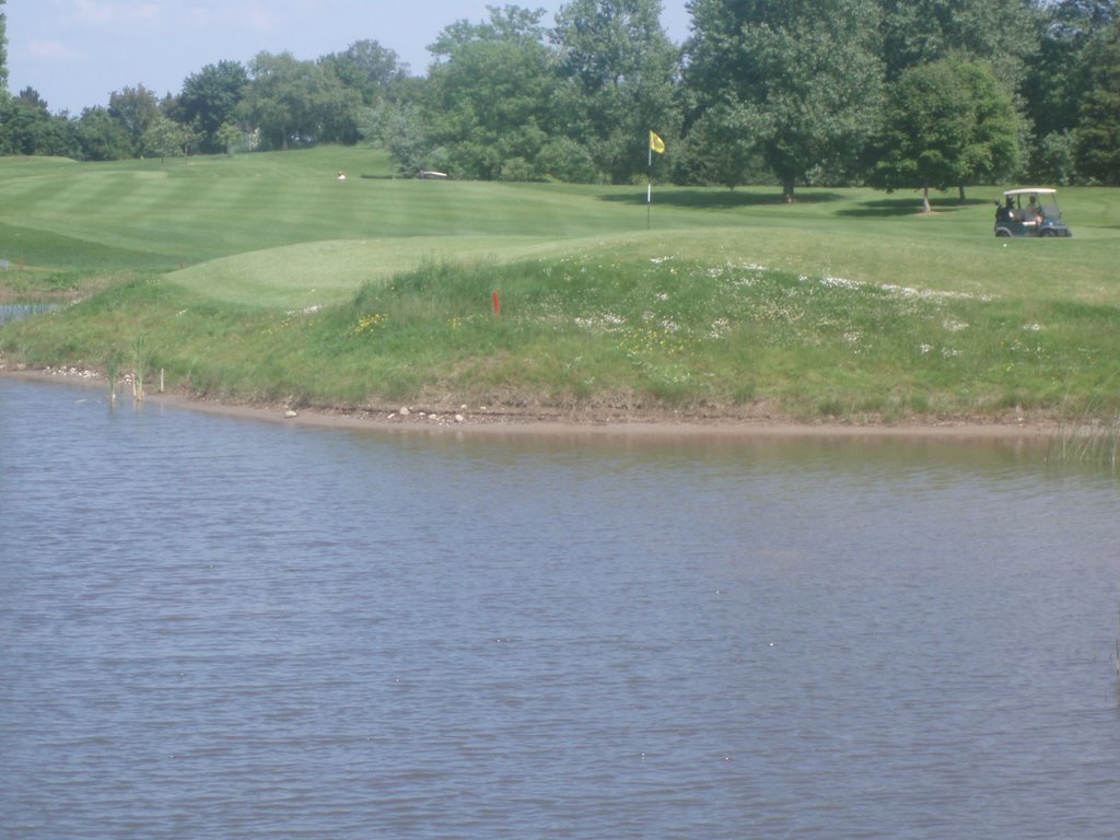 11th green at Athlone GC by merseygolfnews