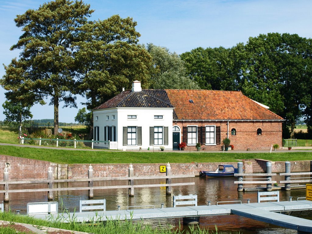 Schaphalsterzijl by VrolijkeFietser