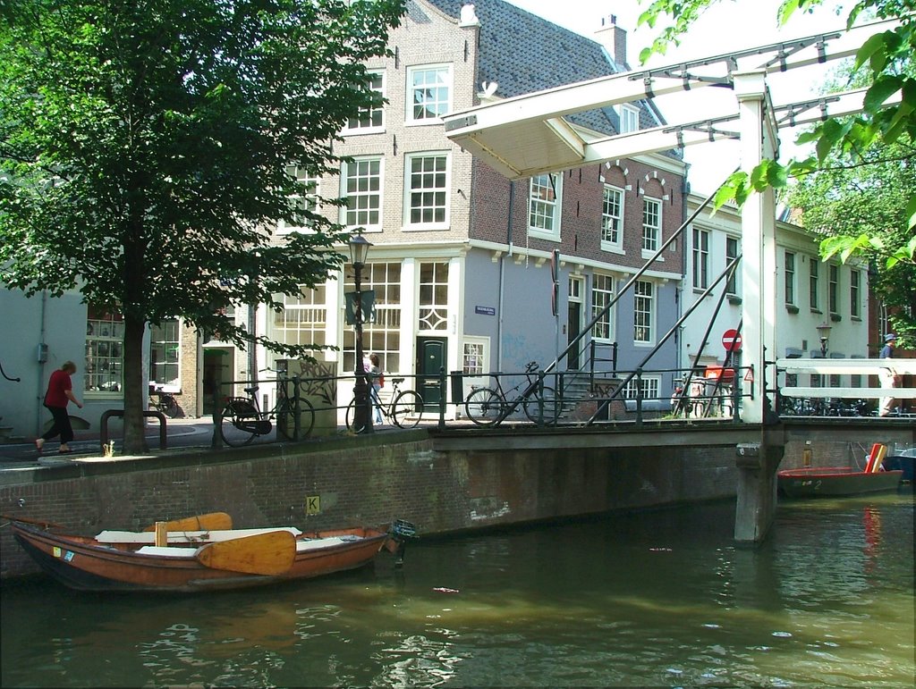 Old Staalstraat bridge by Dave Firth