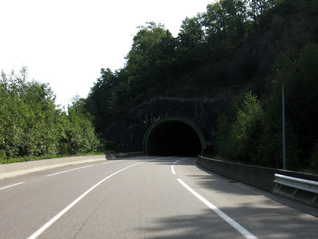 Tunnel by michiel1972