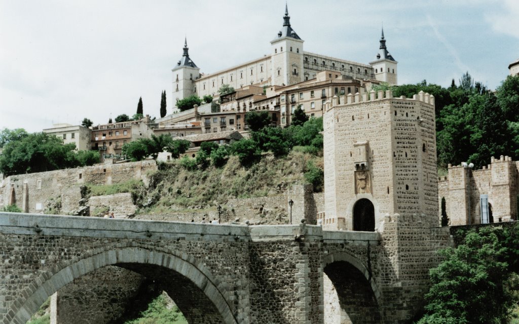 Toledo by Jose Hinojosa