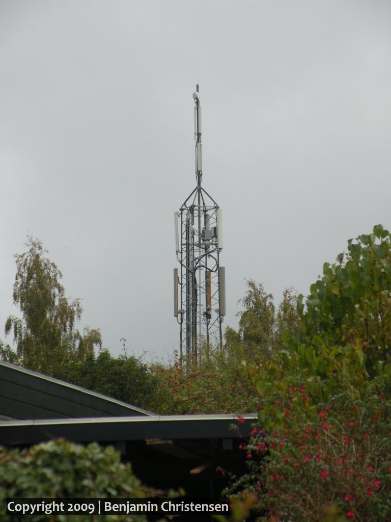 Sendemast for mobiltelefoni by Benjamin Christensen