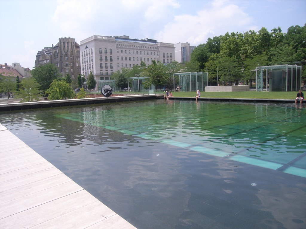 Budapest, Lipótváros, 1054 Hungary by techbazis