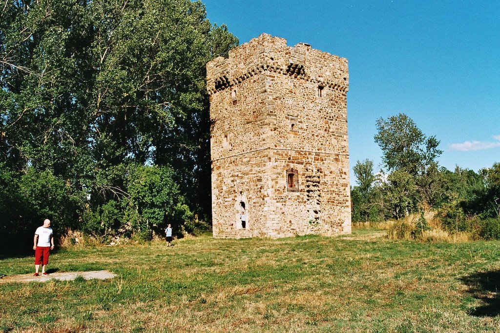 Torre de los Osorio by sbaauw