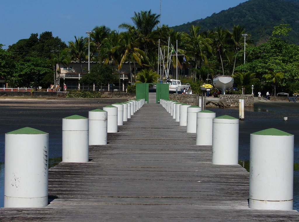 Ubatuba by Wagner Swerts Tambur…