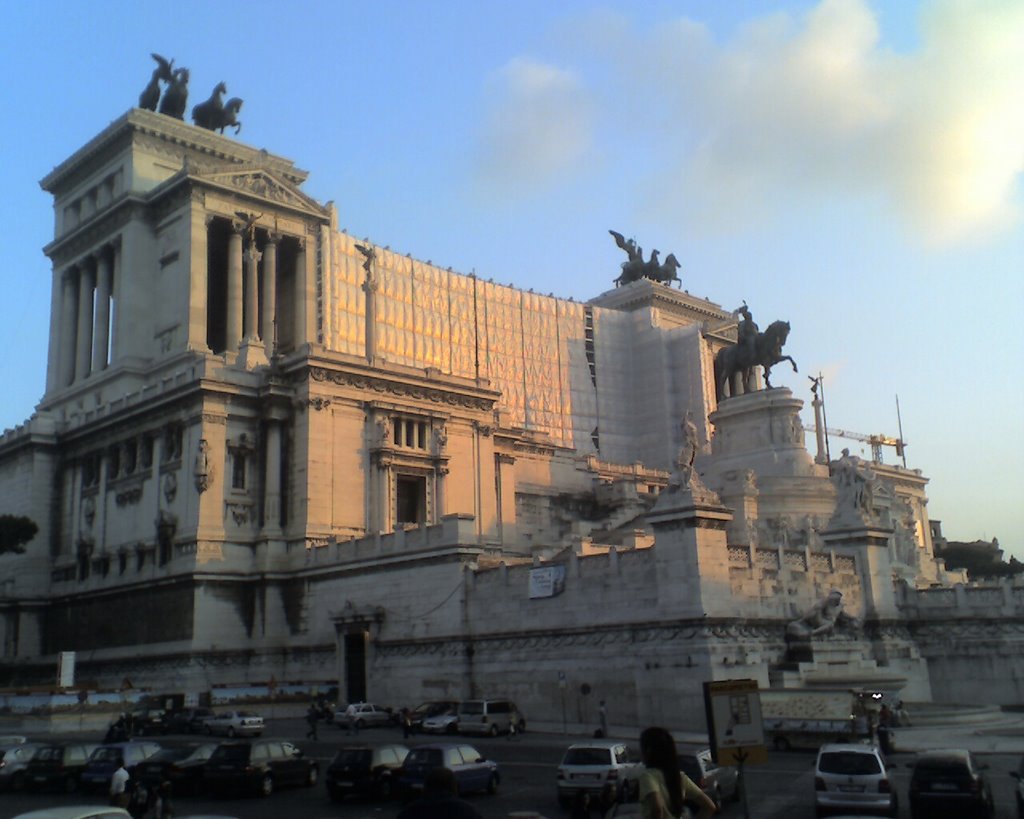 Monument of Vittorio Emanuele II by gfairweather