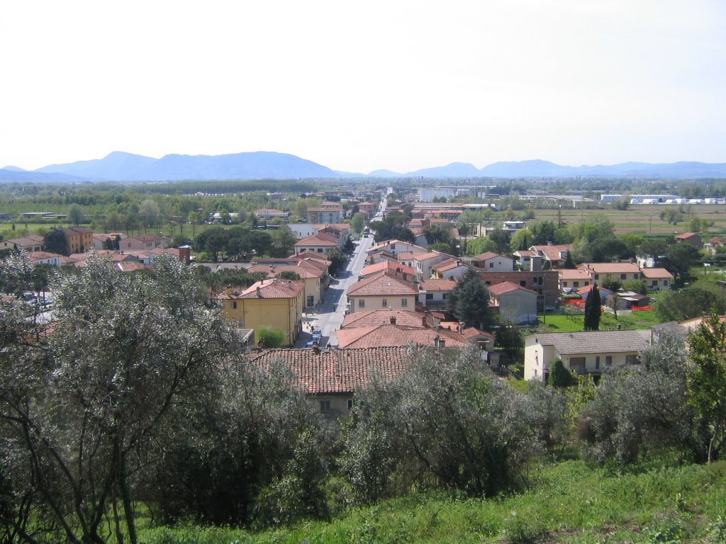 Porcari view from the hill / vista di Porcari dalla collina / вид на Поркари с холма by anna & max