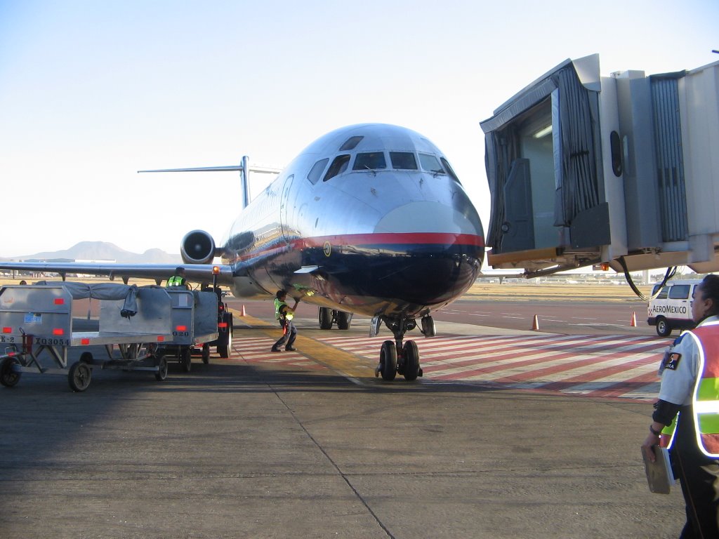 MD-88 AICM by Rubén Castillo