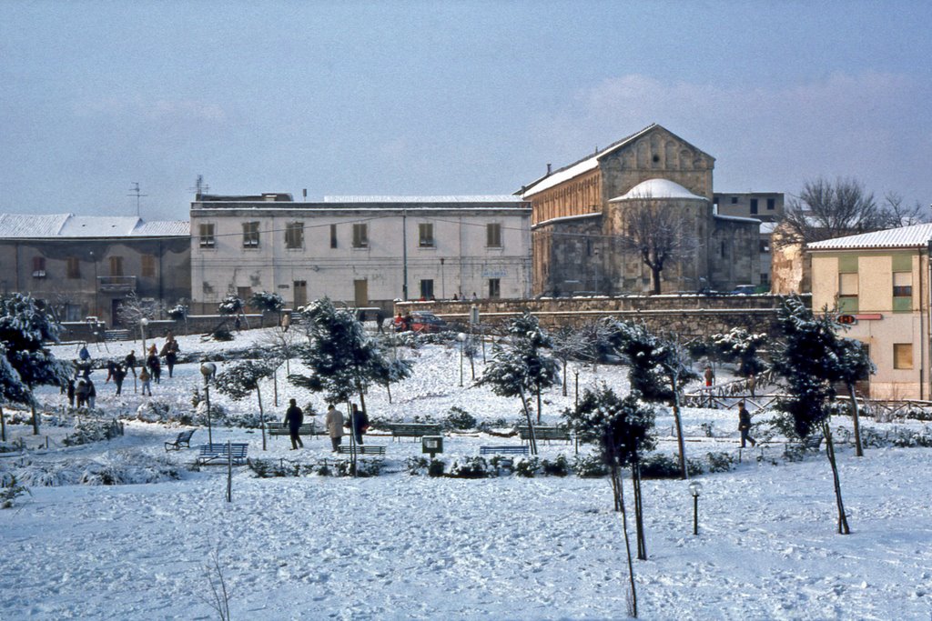 Giardino di San Gavino innevato 7 gennaio 1986, Porto Torres (SS) by RUZZEDDU MAURIZIO