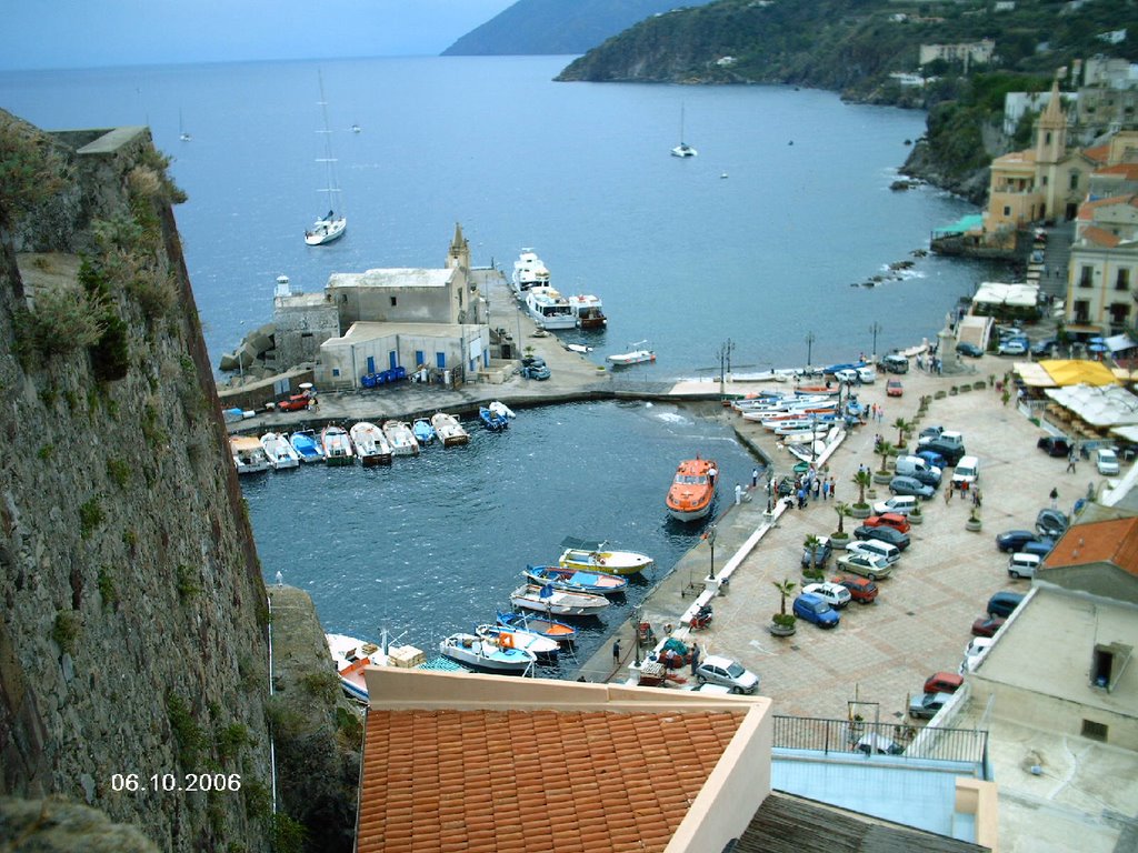 Lipari - Sicilia by cissafernandes