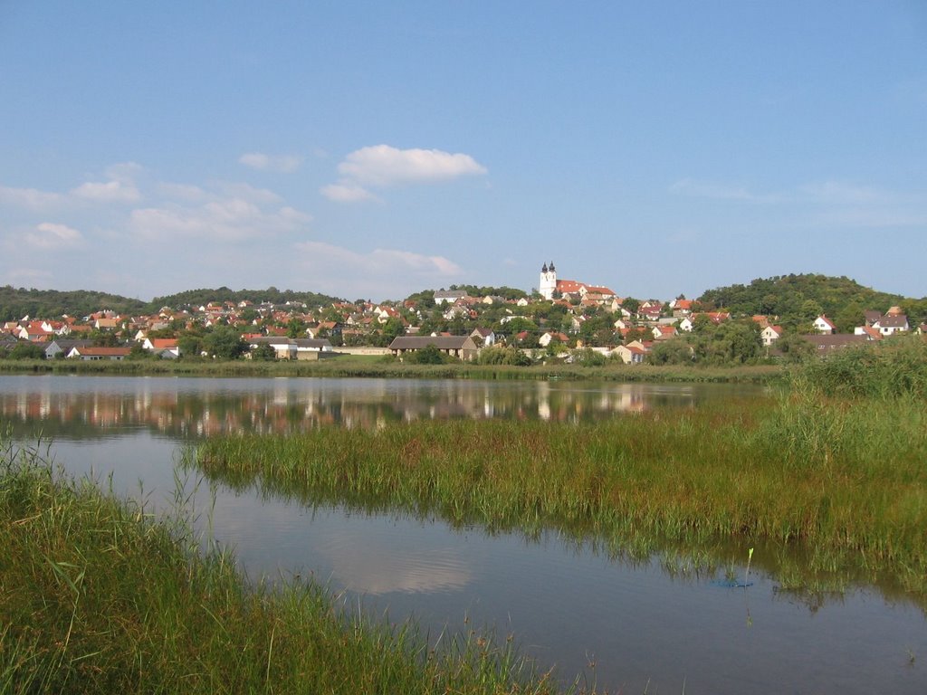 Tihany, Hungary by jombi