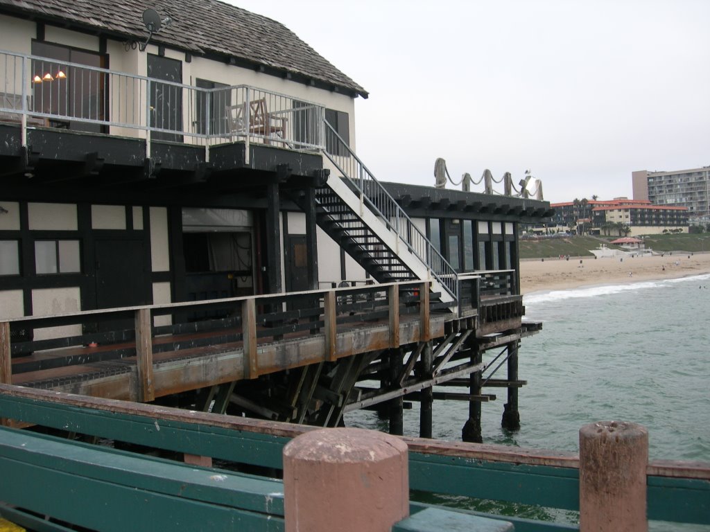 Redondo Beach of California by Koreaist