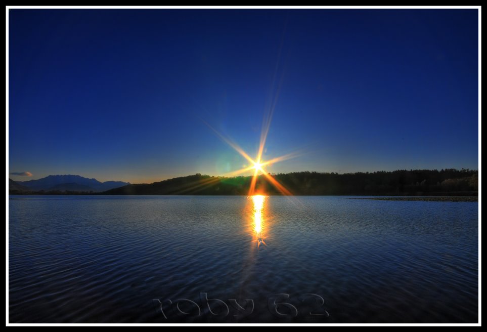 Lago di Alserio all'alba by roby62