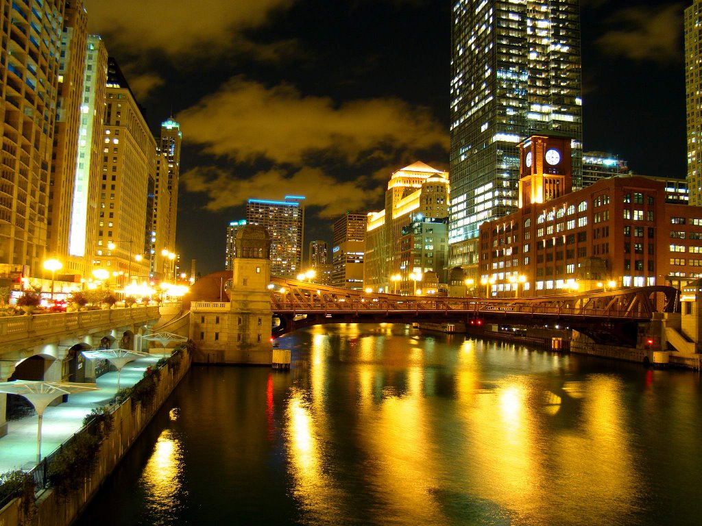 DSC03131 Chicago River at Night - 10/13/09 by Volkan YUKSEL