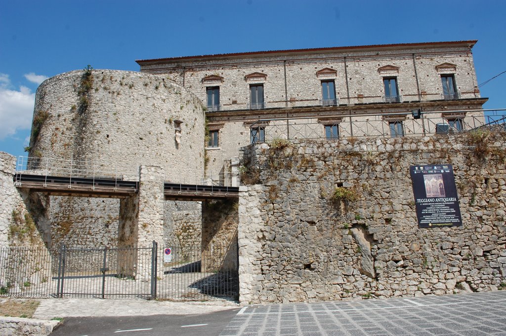 Castello Macchiaroli by ©marica ferrentino