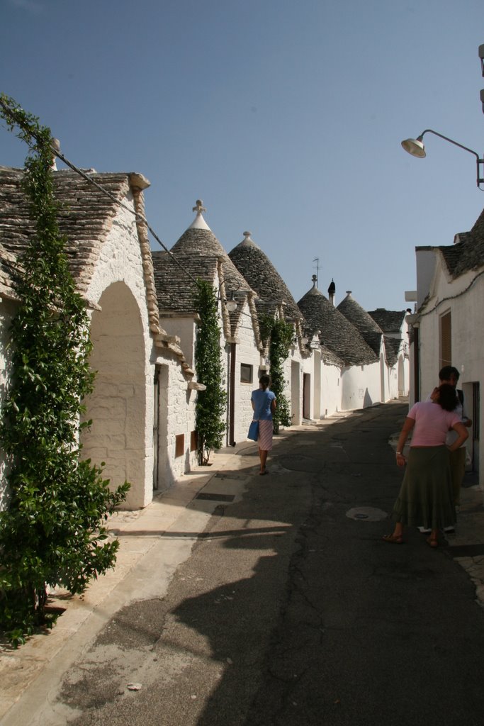 Puglia - Alberobello by J.Dan