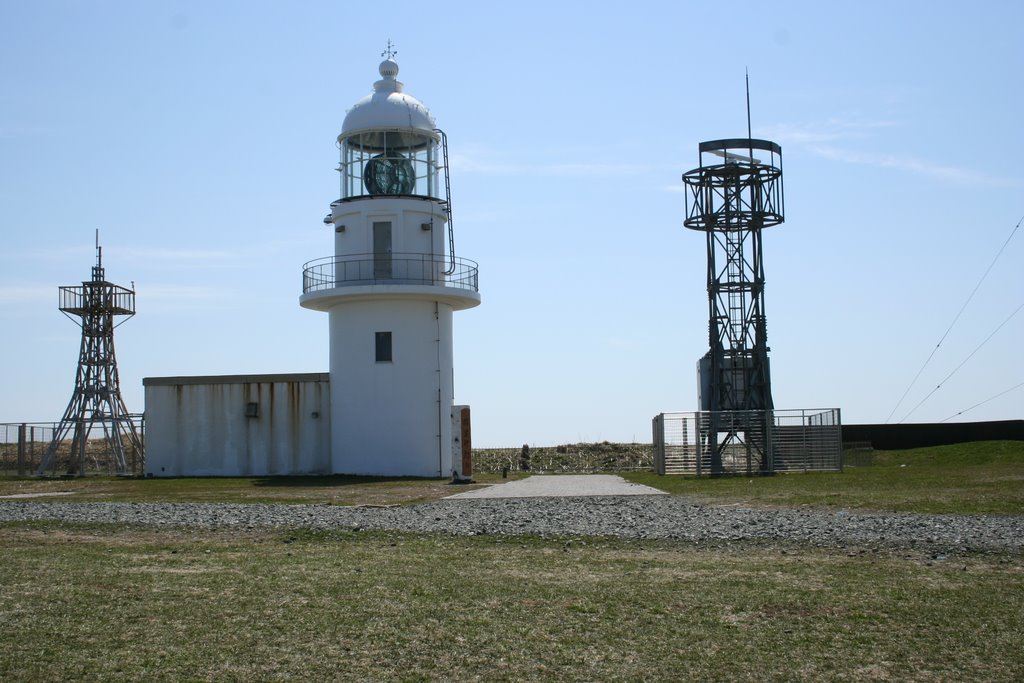 Cape Erimo Lighthouse 襟裳岬灯台 by JunK